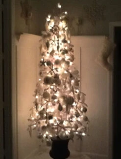 Vickerman Pre-Lit Christmas Tree (includes Step On/Off Foot Switch) (25267) -Xmas Trees Store 103244md